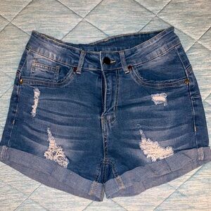 Junior’s small high-waisted stretch denim shorts